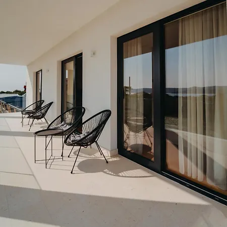 Villa New 2025 Nikante With Heated Pool *