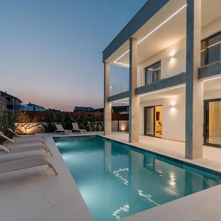 New 2025 Nikante Turanj