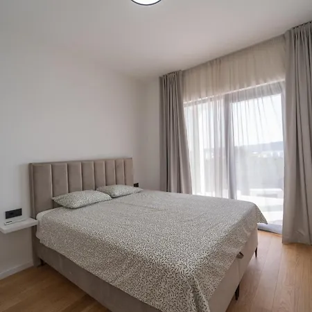 New 2025 Nikante Turanj