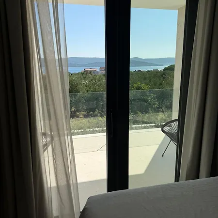 New 2025 Nikante With Heated Pool Villa Torrette